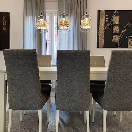 80 M2 Recien Reformado, Acogedor Y Elegante. דירה *