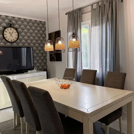 80 M2 Recien Reformado, Acogedor Y Elegante.