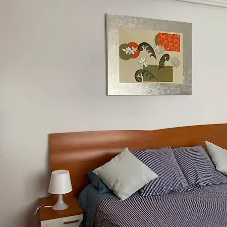 80 M2 Recien Reformado, Acogedor Y Elegante. *