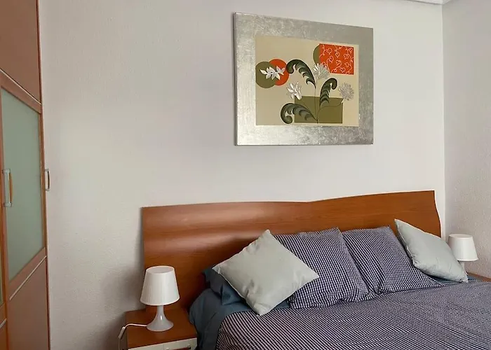 80 M2 Recien Reformado, Acogedor Y Elegante. *